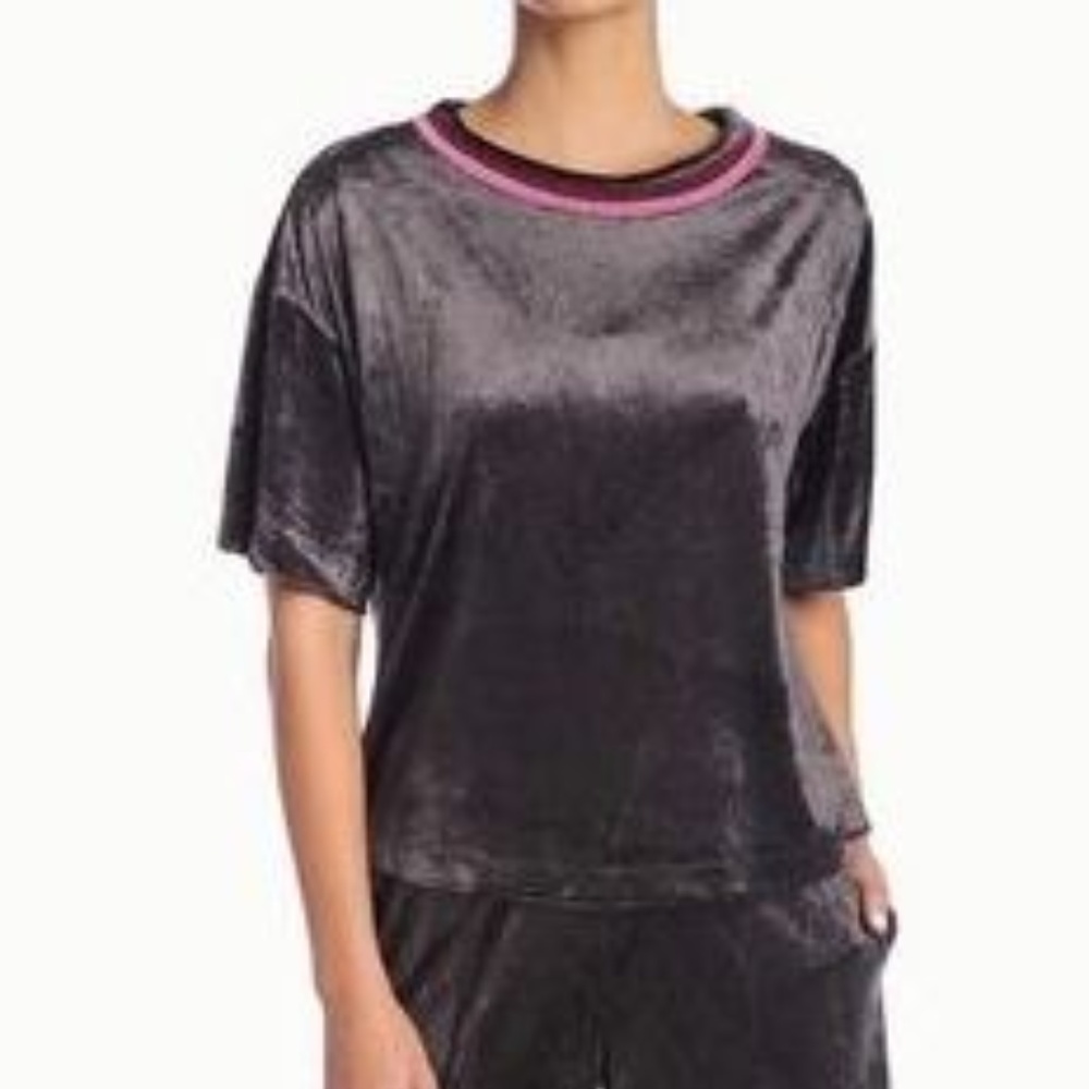 ROOM SERVICE Accent Crewneck Tee,NWOT Size Small